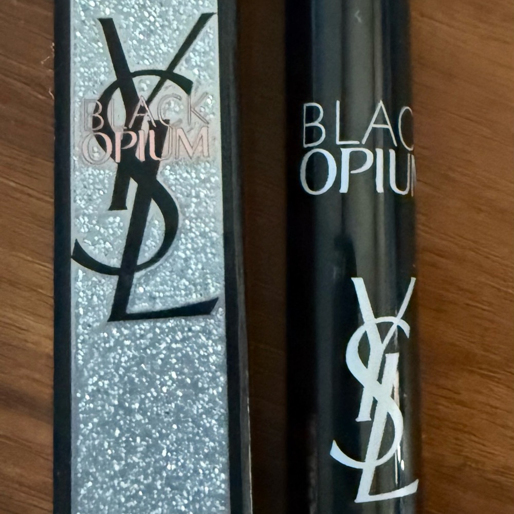 Yves Saint Laurent Black Opium Eau de Parfum Glitter travel size - Picture 2 of 5